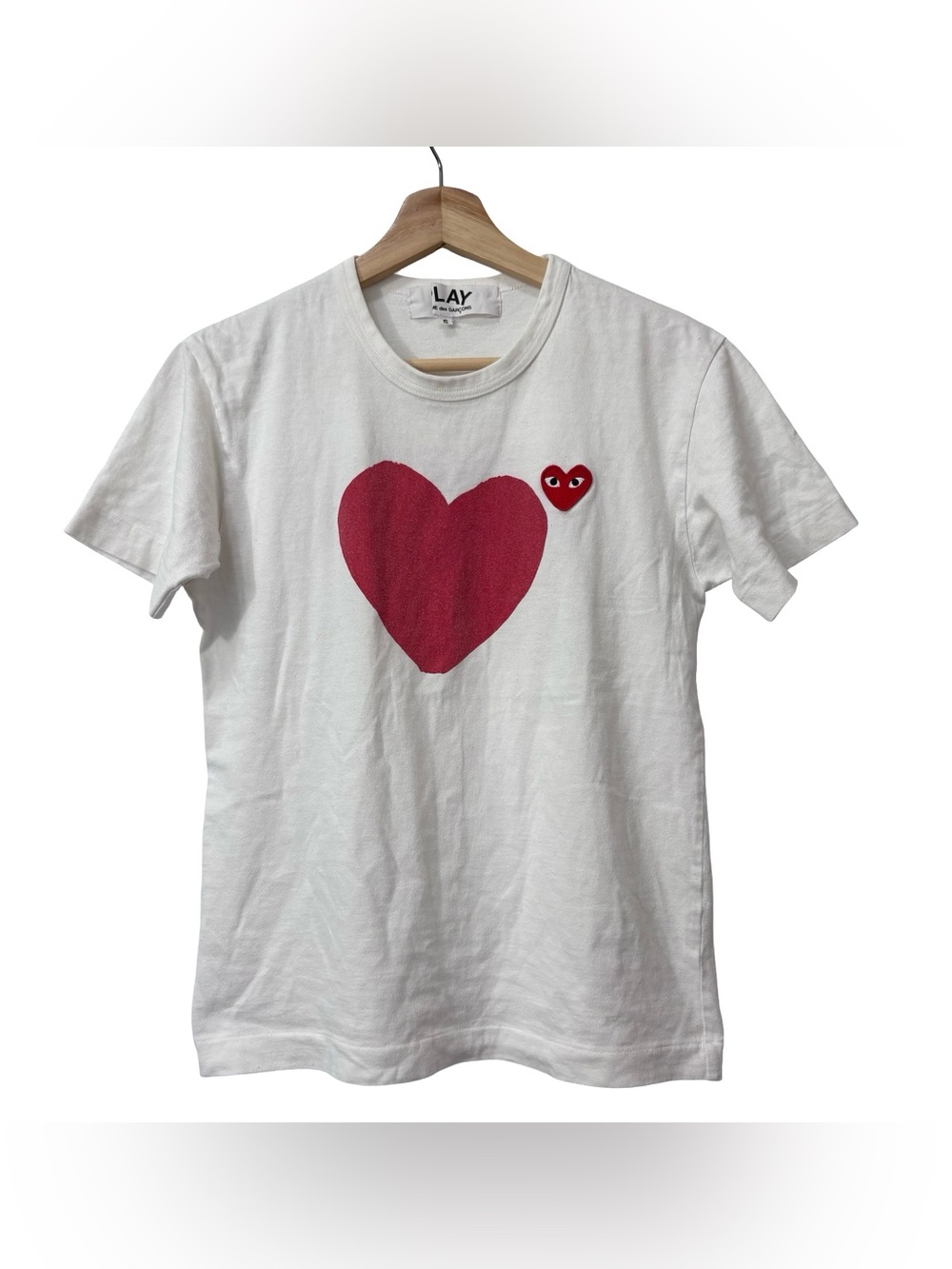 Comme des Garçons Play White T-shirt large Front Back Red Heart Size S Unisex